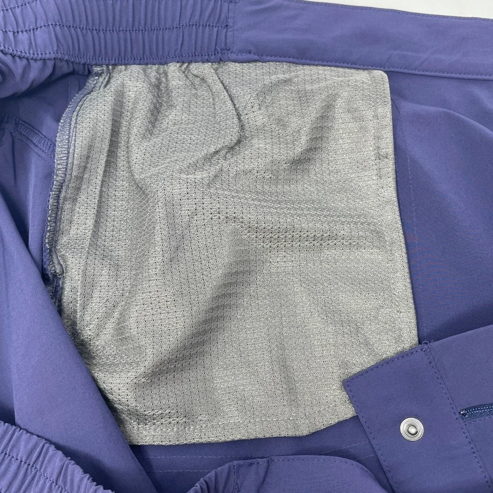L.L. Bean Men's XXL Dark Purple Hybrid Performance Stretch Zipper Shorts
